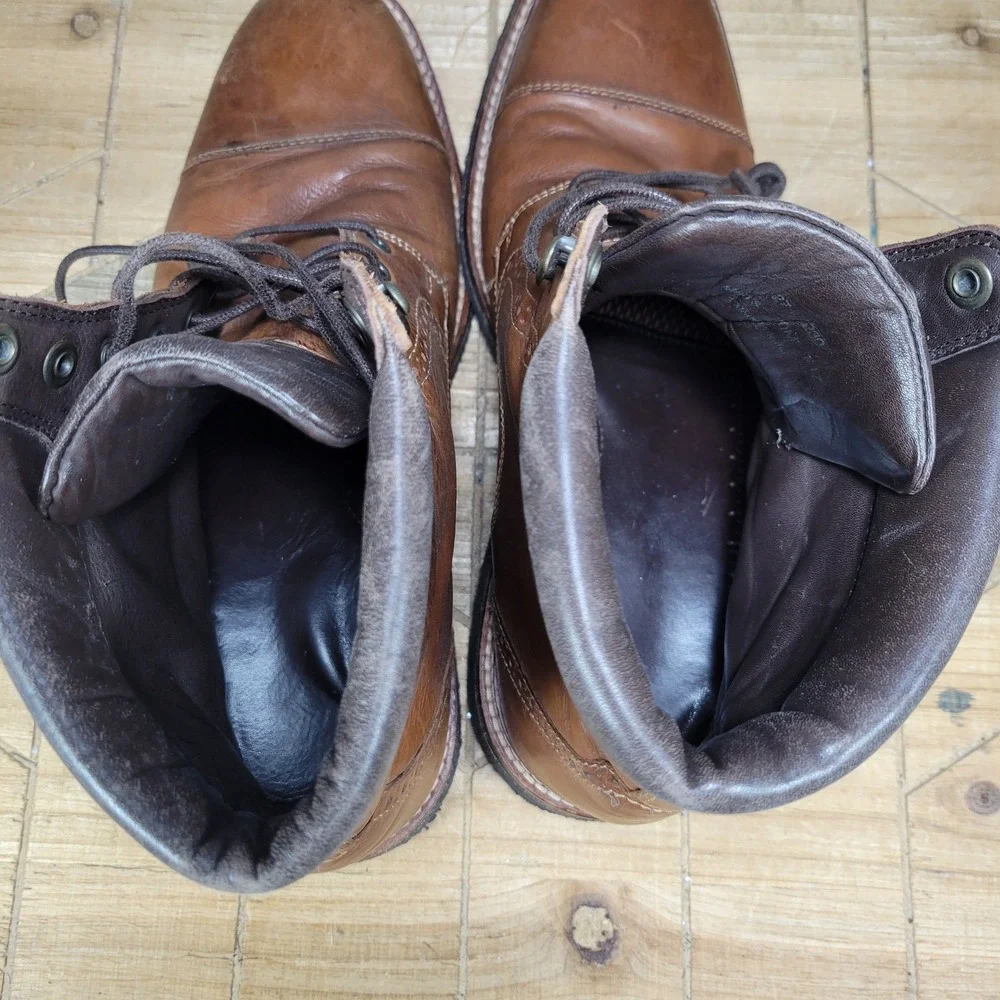 Johnston & Murphy Connelly $200 Men's Cap Toe Boots Size 10 M Crepe Sole 27-1233